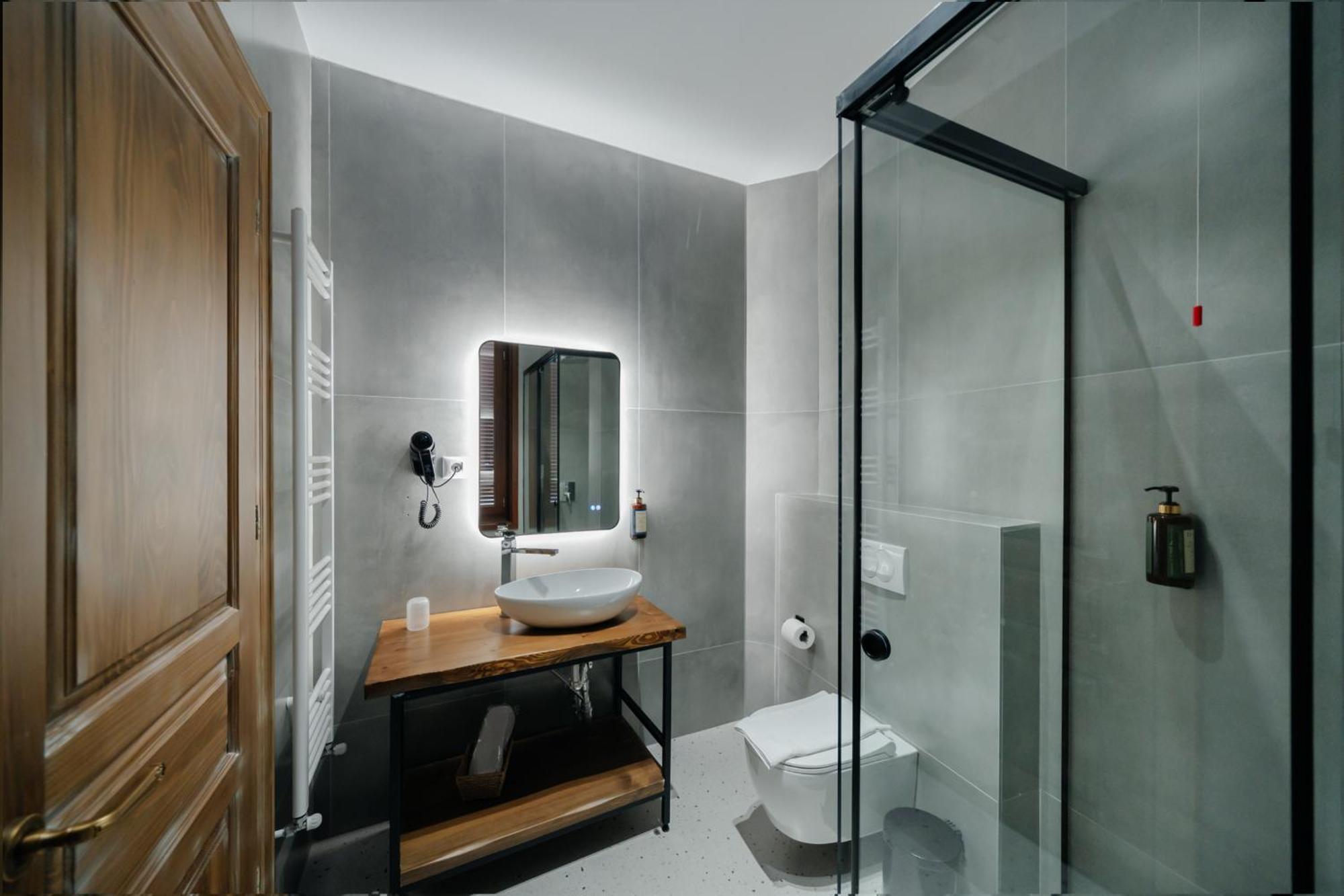 Double Room,1620524767:JPEG